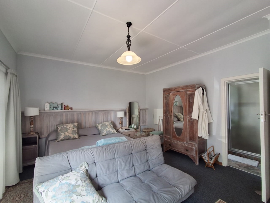 4 Bedroom Property for Sale in Stilbaai Wes Western Cape